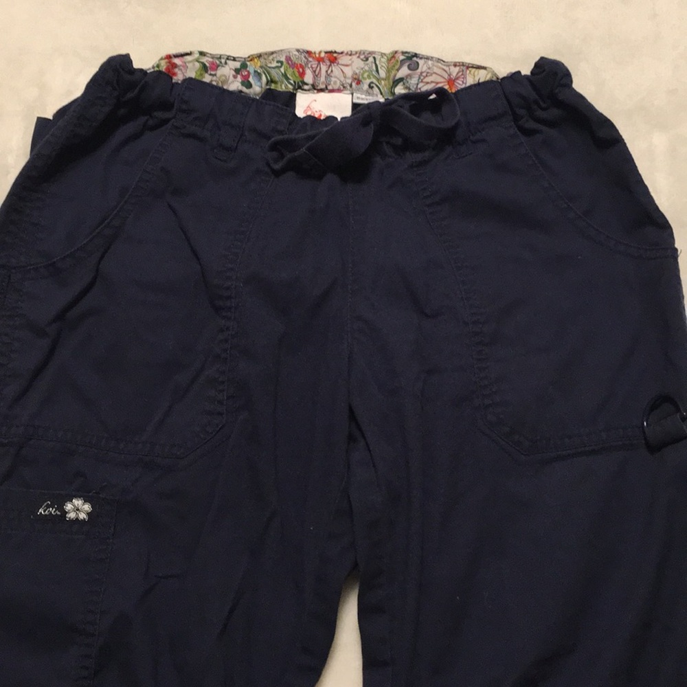 Koi Scrubs